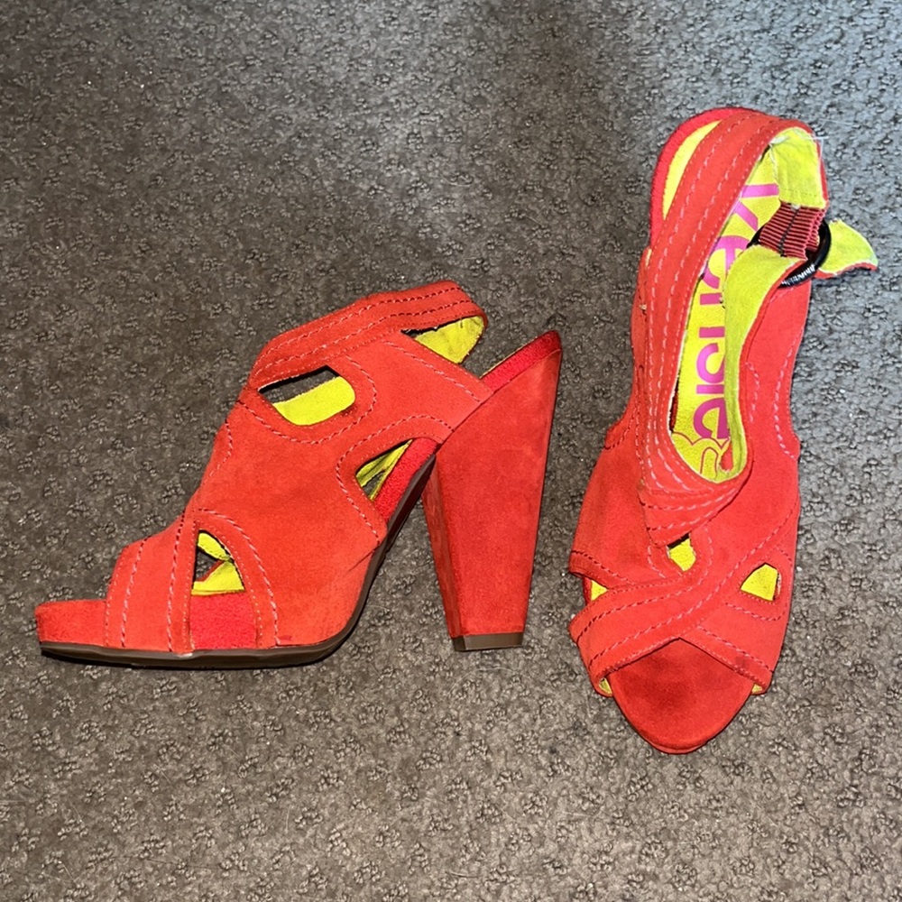 Women’s bright red heels size 6.5